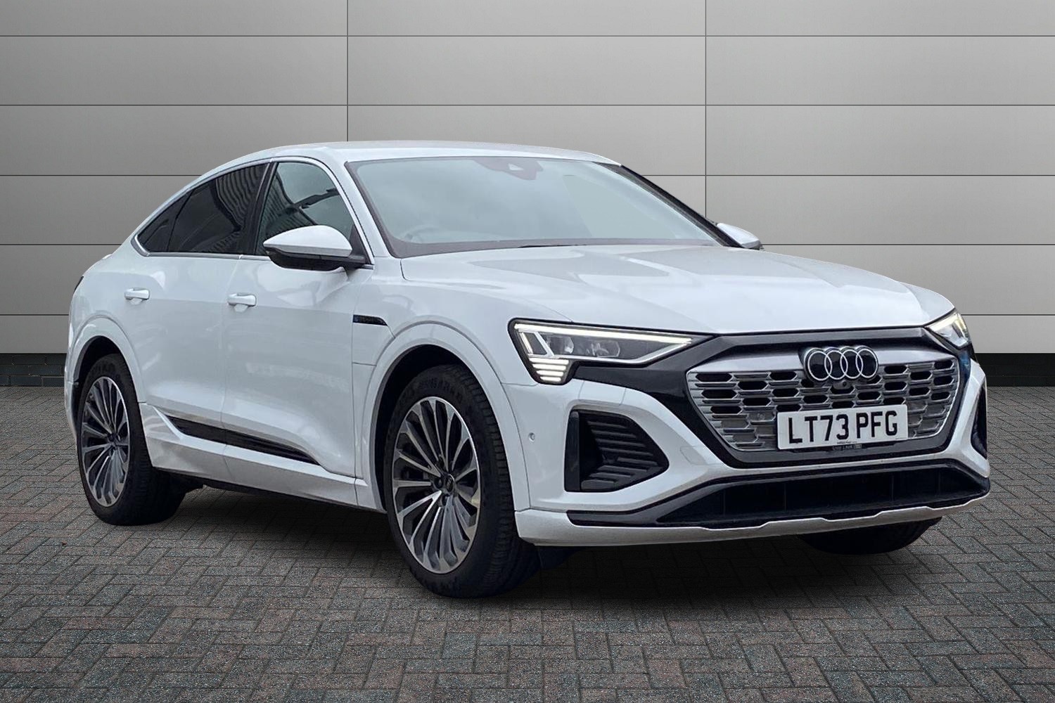 Main listing image - Audi Q8 e-tron