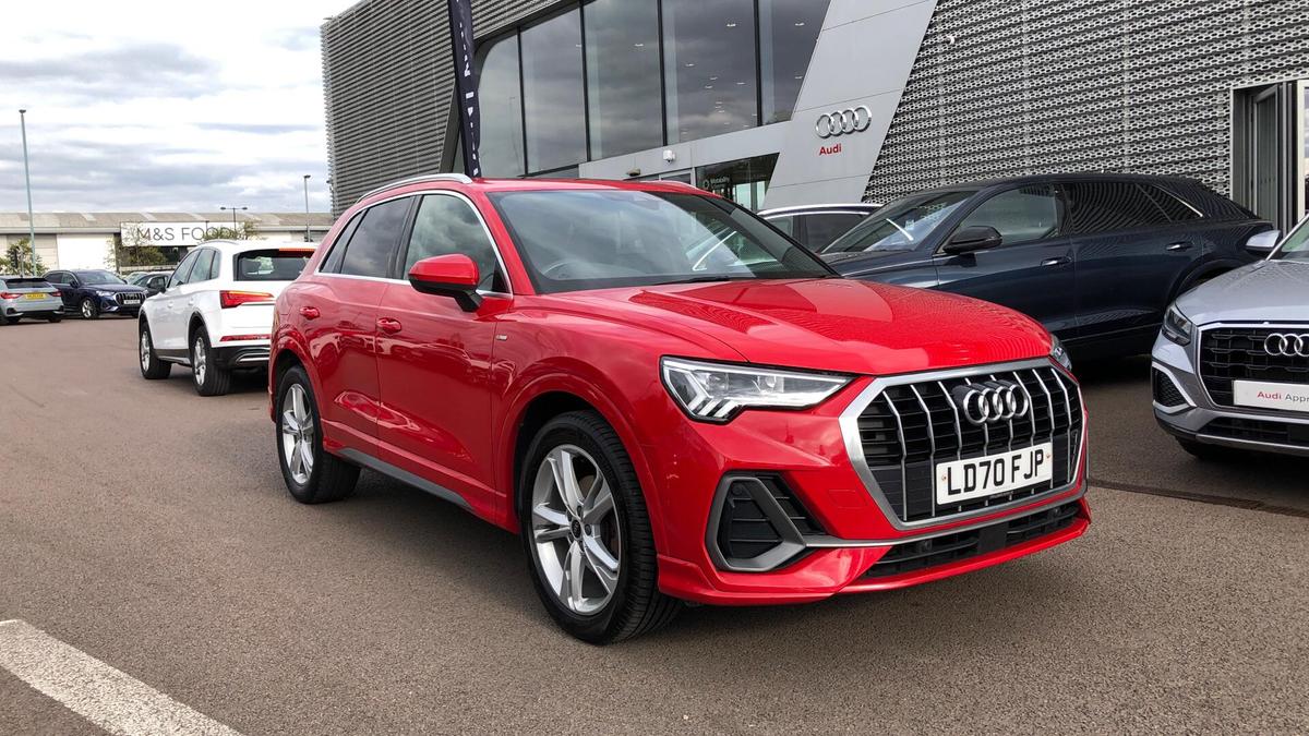 Main listing image - Audi Q3