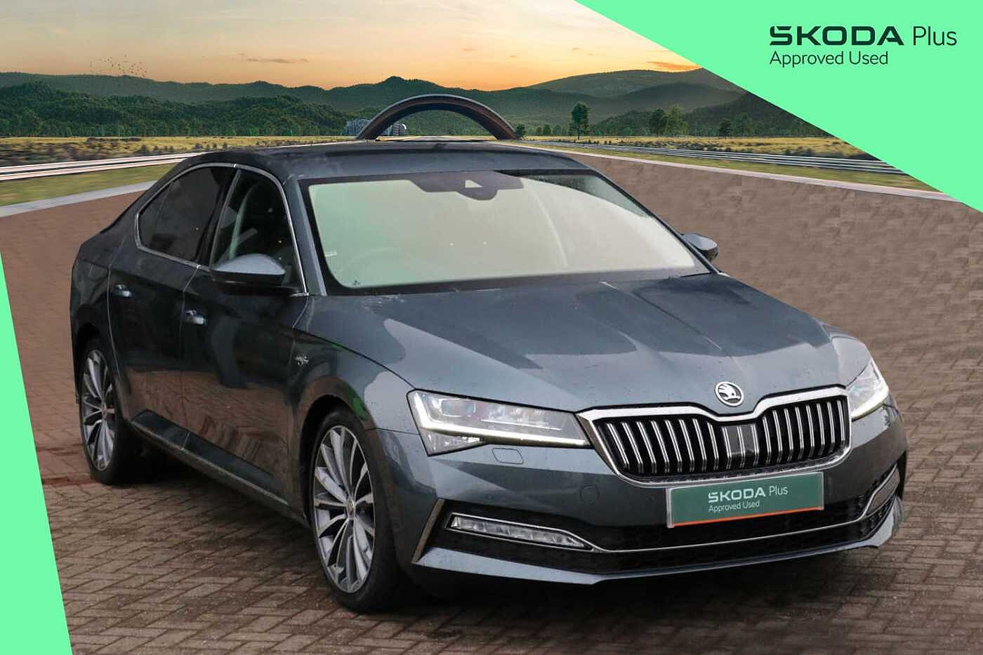 Main listing image - Skoda Superb