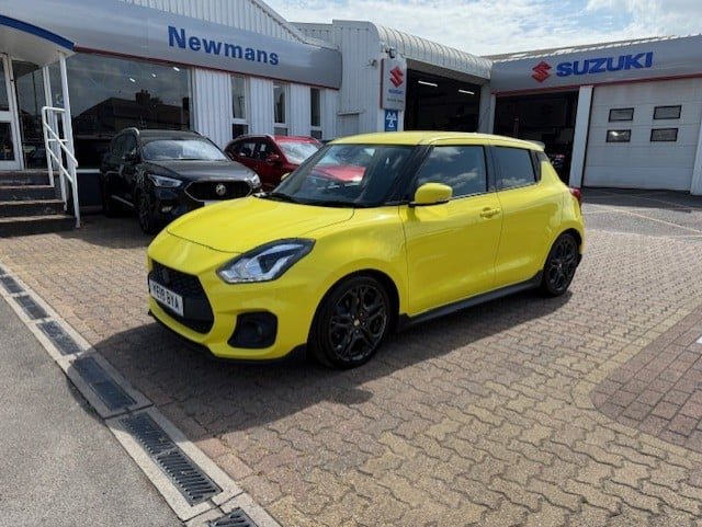 Main listing image - Suzuki Swift Sport