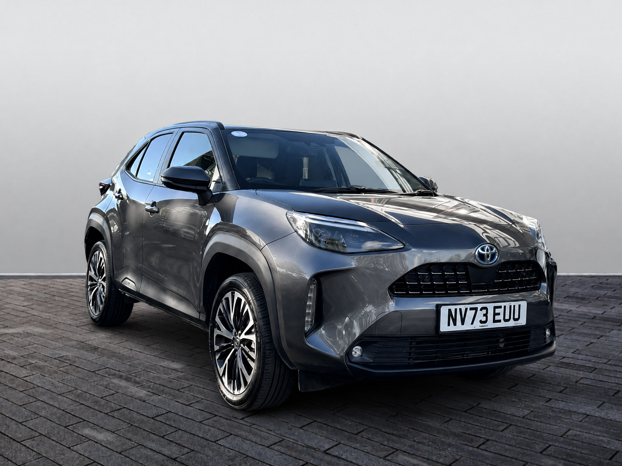 Main listing image - Toyota Yaris Cross