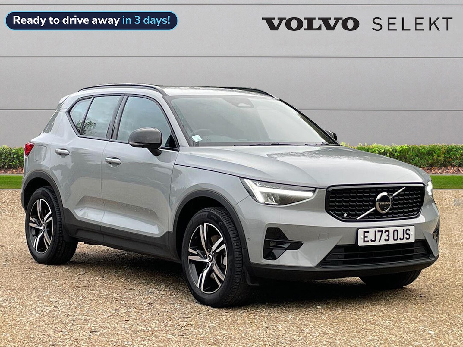 Main listing image - Volvo XC40