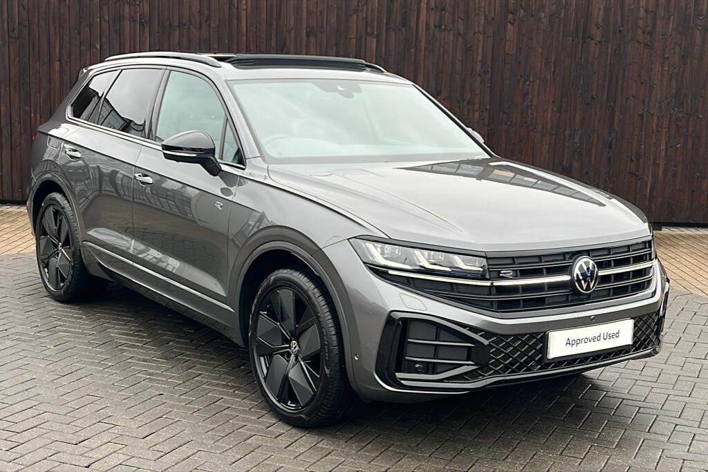 Main listing image - Volkswagen Touareg