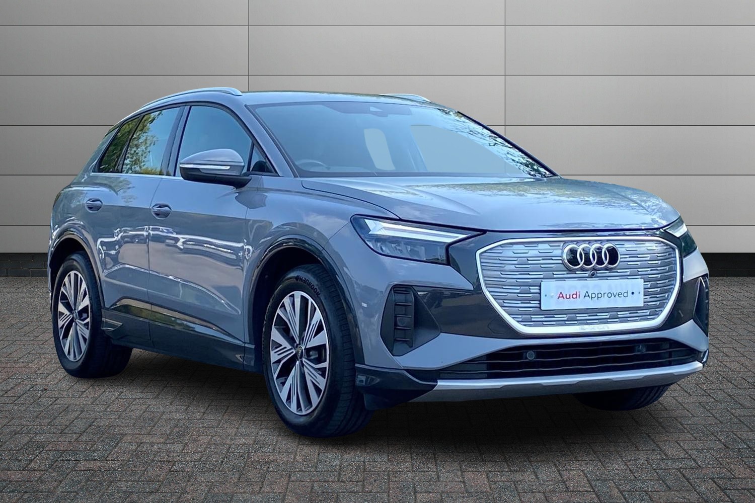 Main listing image - Audi Q4