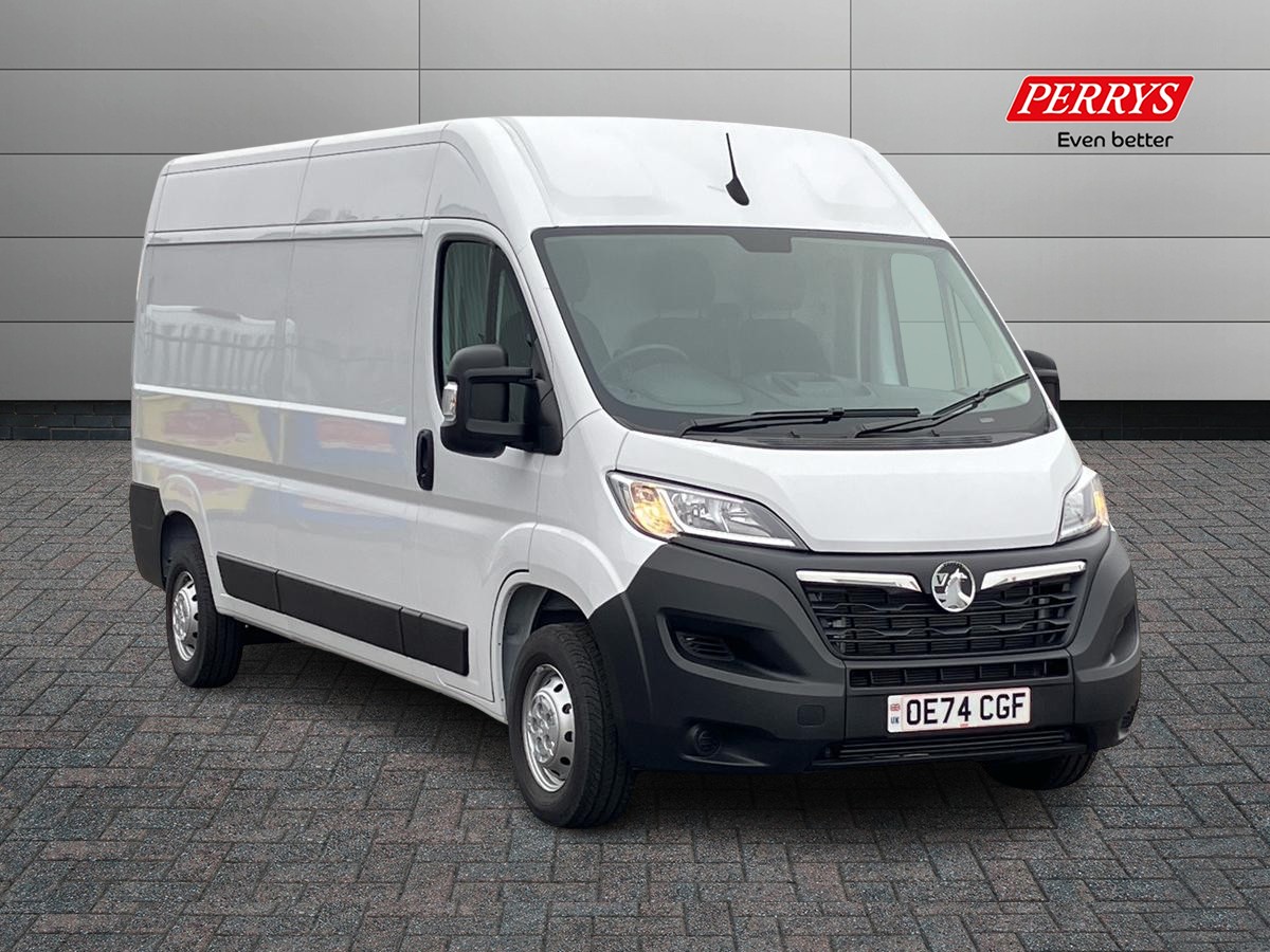 Main listing image - Vauxhall Movano