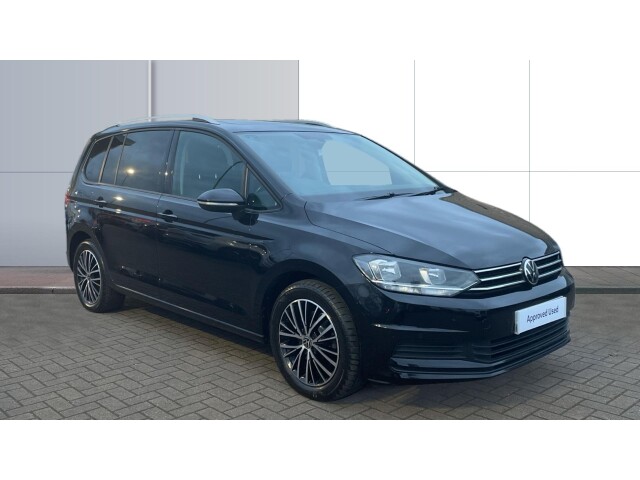 Main listing image - Volkswagen Touran