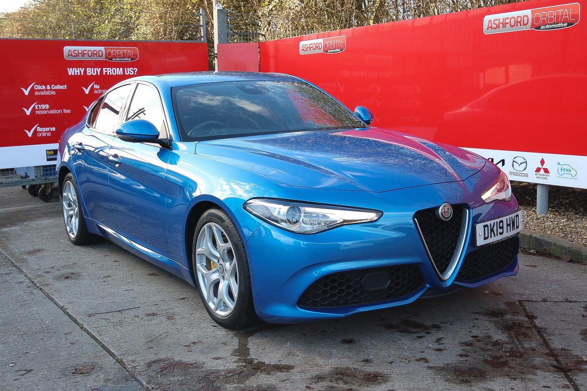 Main listing image - Alfa Romeo Giulia