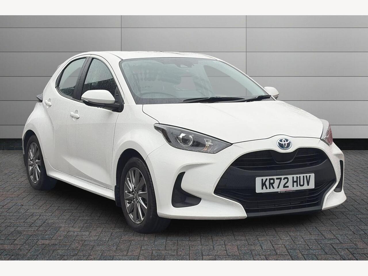 Main listing image - Toyota Yaris