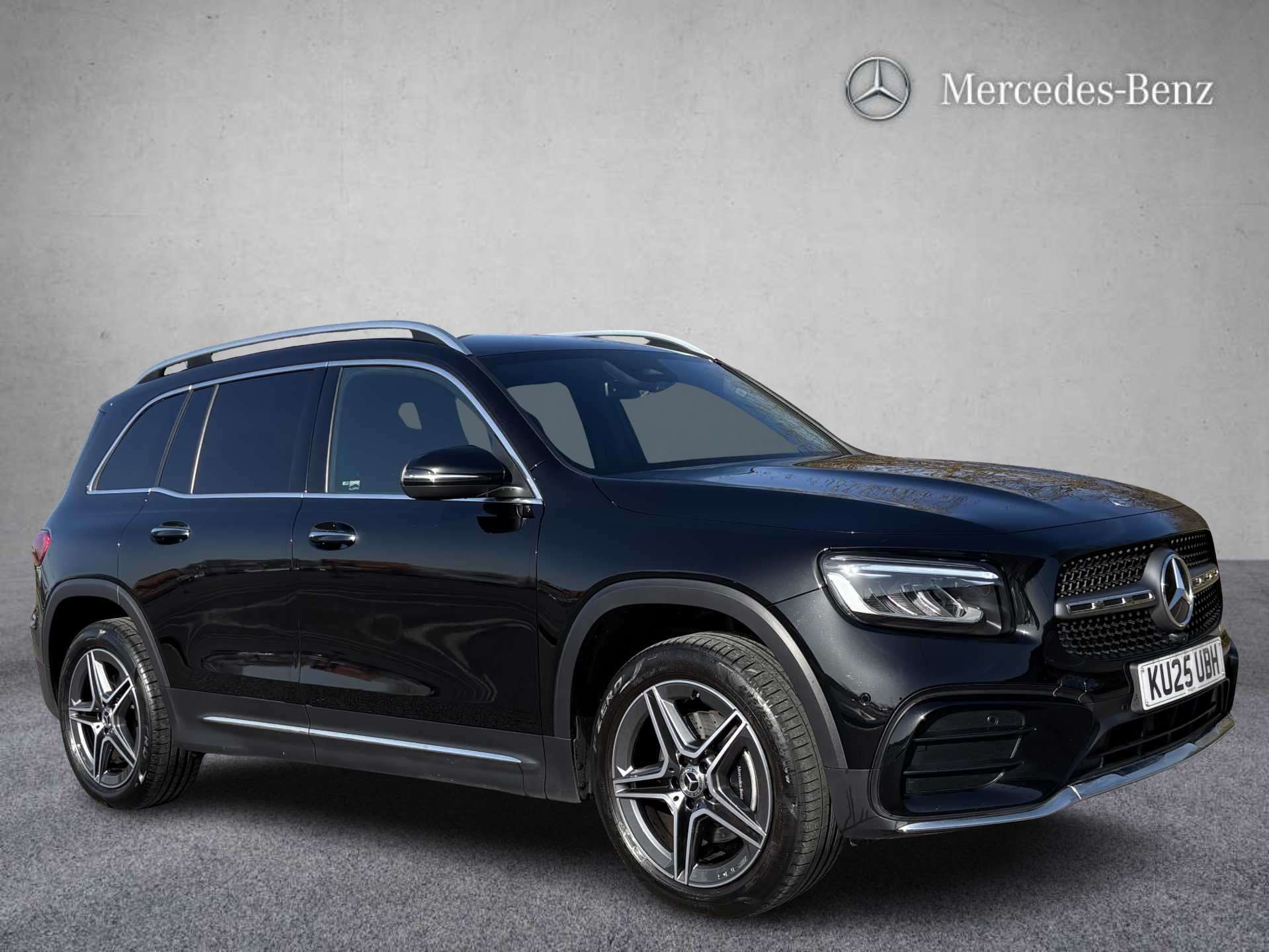 Main listing image - Mercedes-Benz GLB