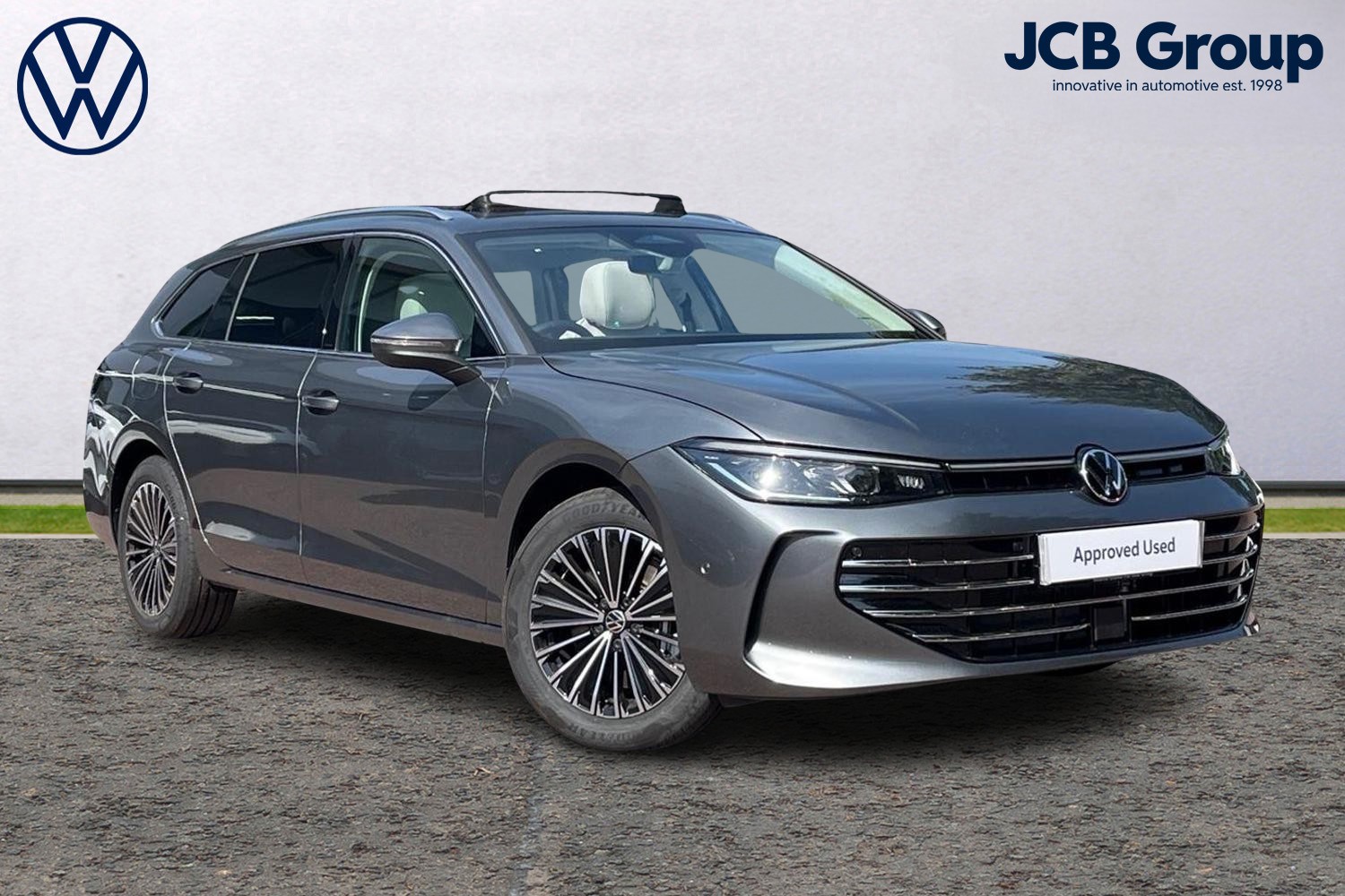 Main listing image - Volkswagen Passat Estate