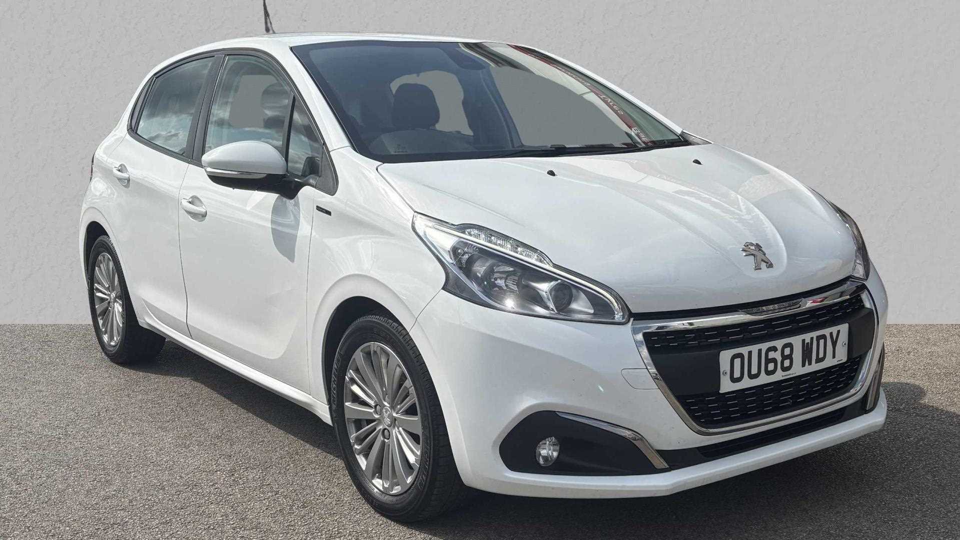 Main listing image - Peugeot 208