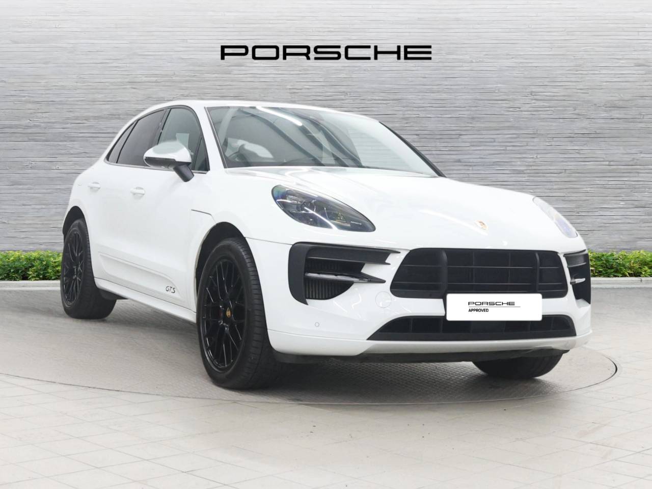 Main listing image - Porsche Macan