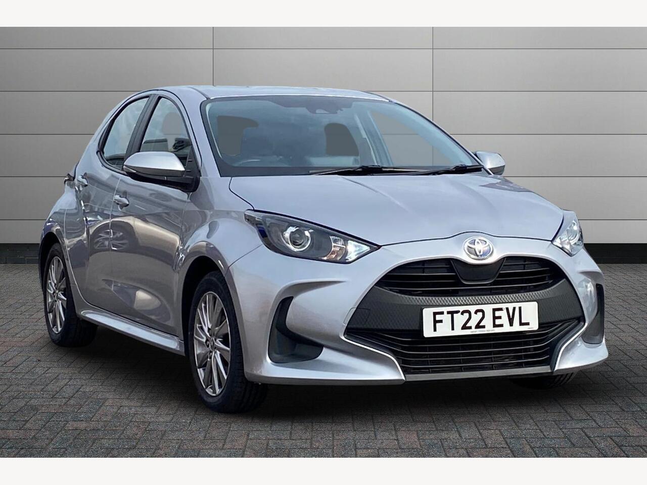 Main listing image - Toyota Yaris