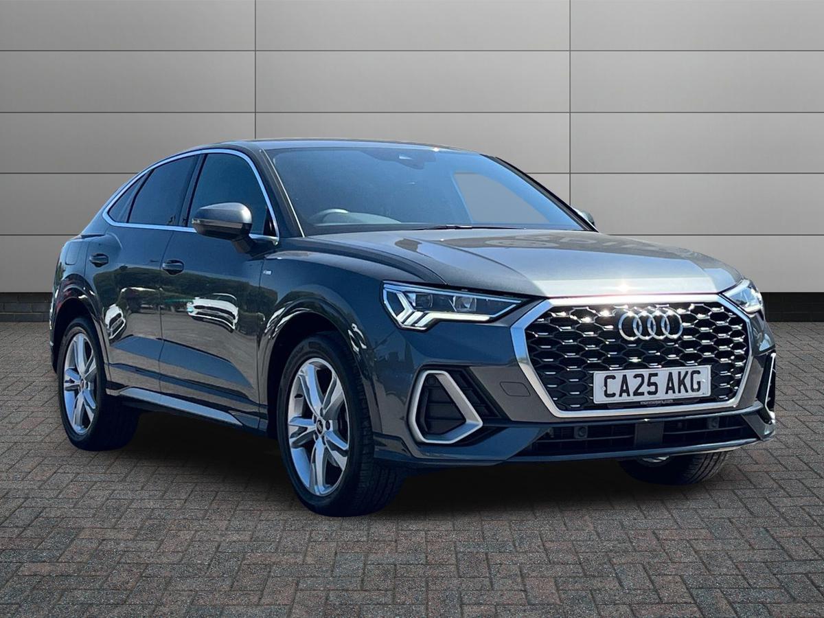 Main listing image - Audi Q3