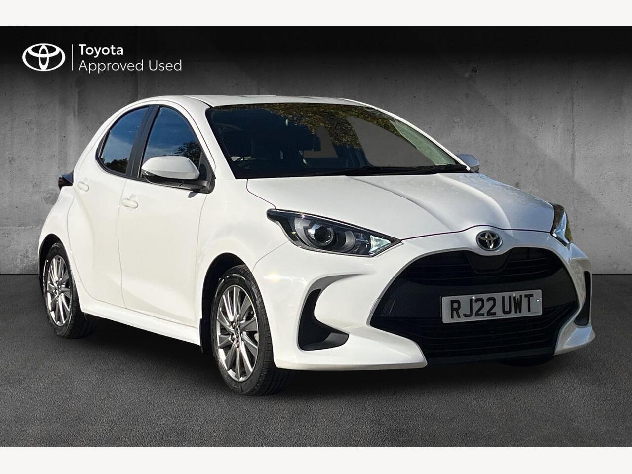 Main listing image - Toyota Yaris