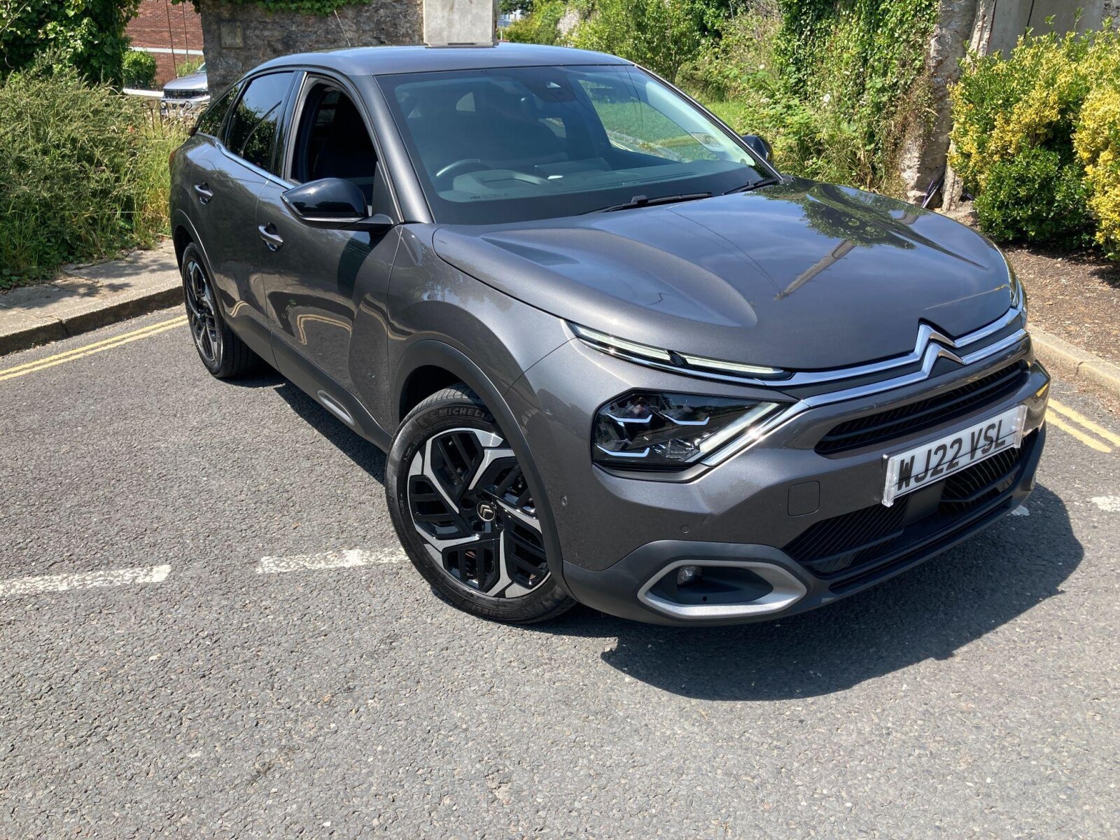 Main listing image - Citroen C4
