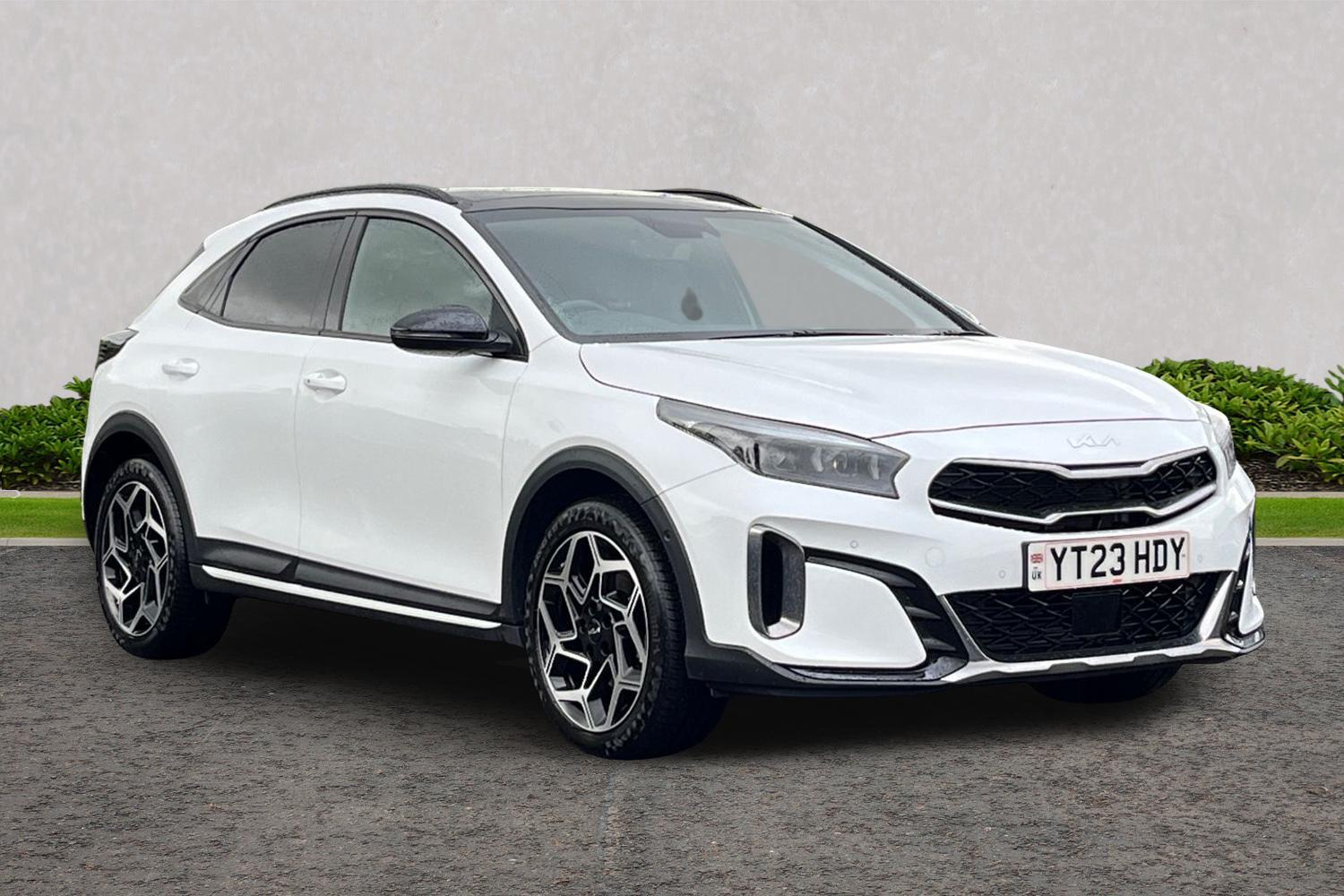Main listing image - Kia XCeed
