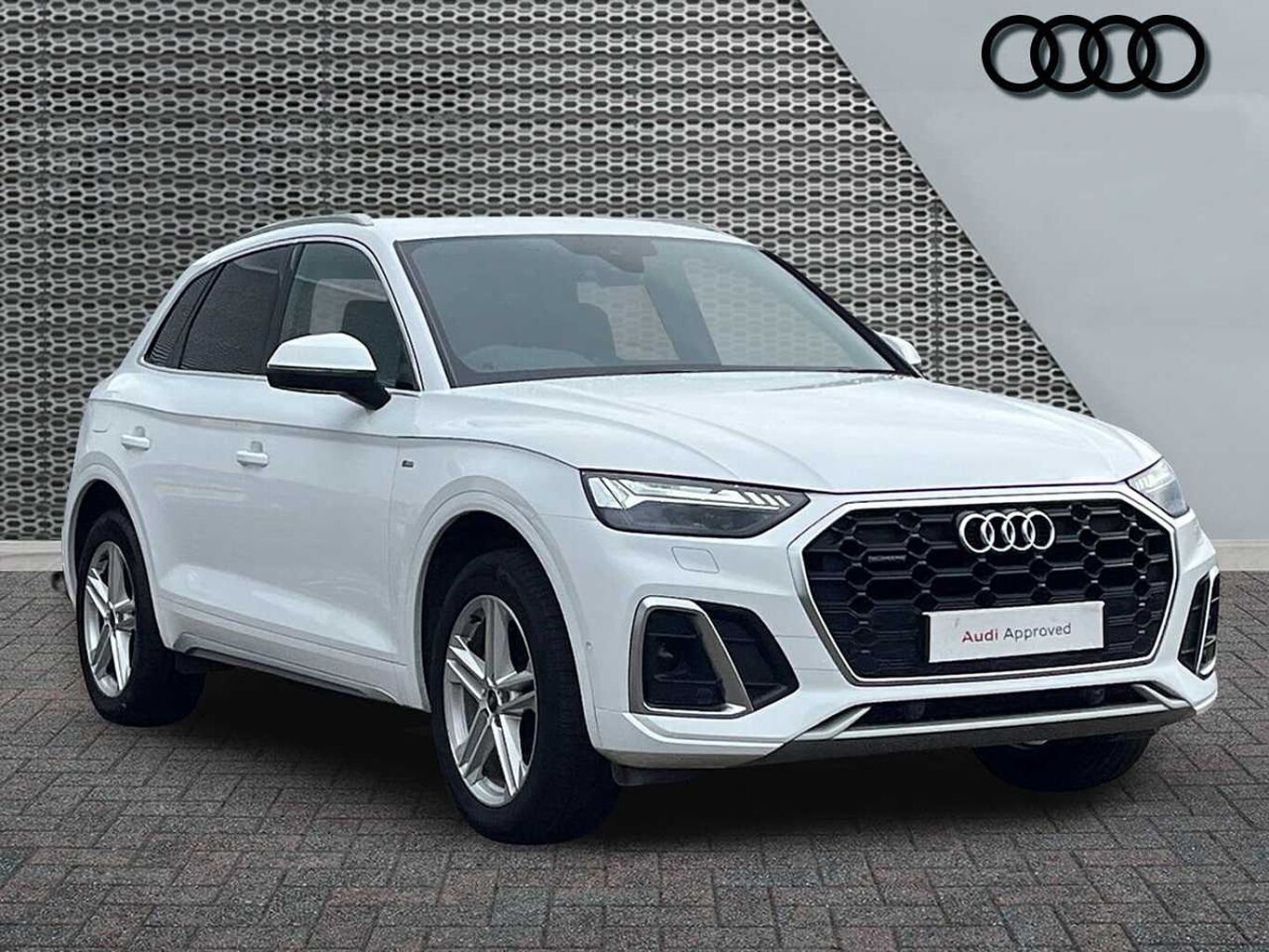 Main listing image - Audi Q5