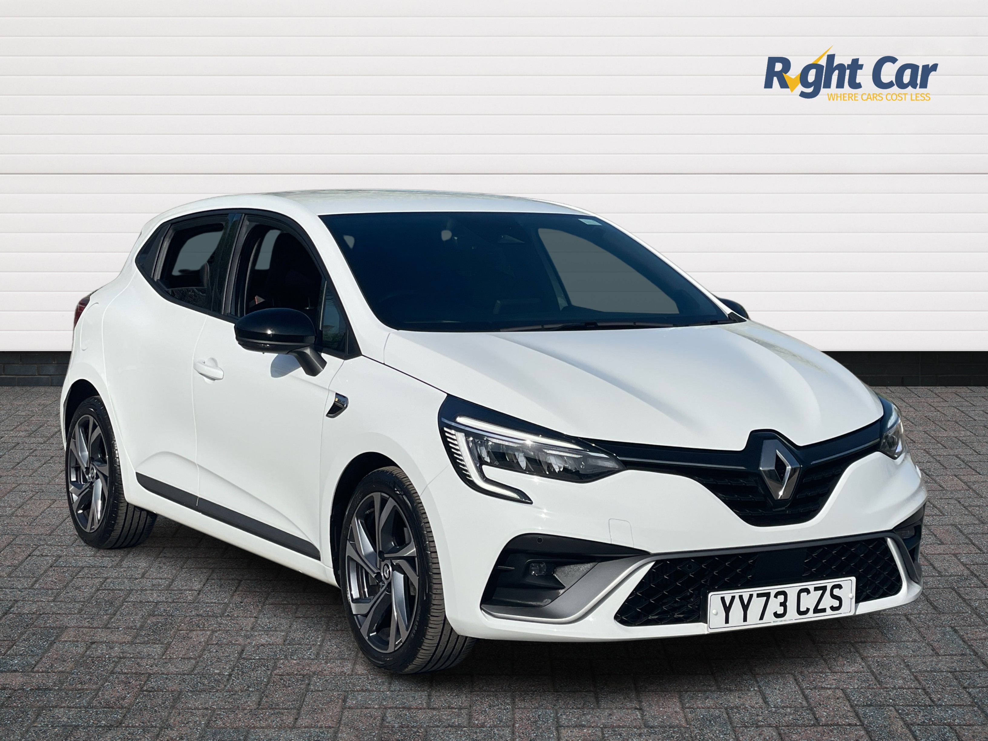 Main listing image - Renault Clio