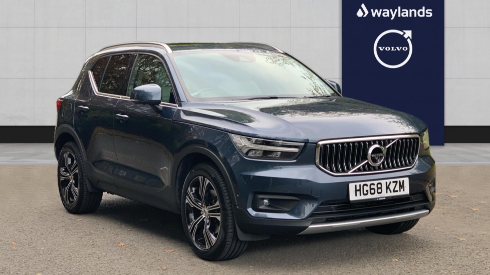 Main listing image - Volvo XC40