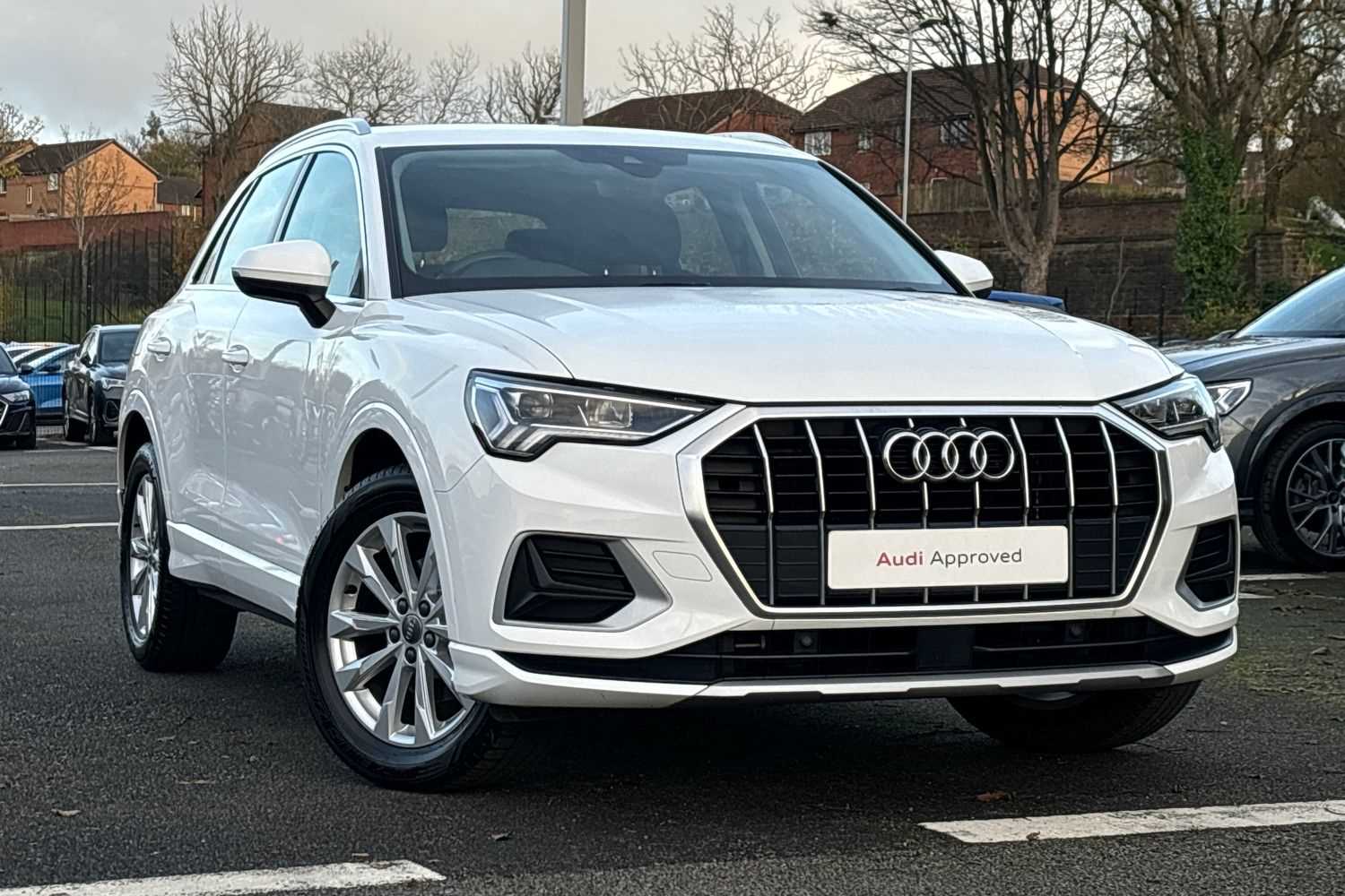 Main listing image - Audi Q3