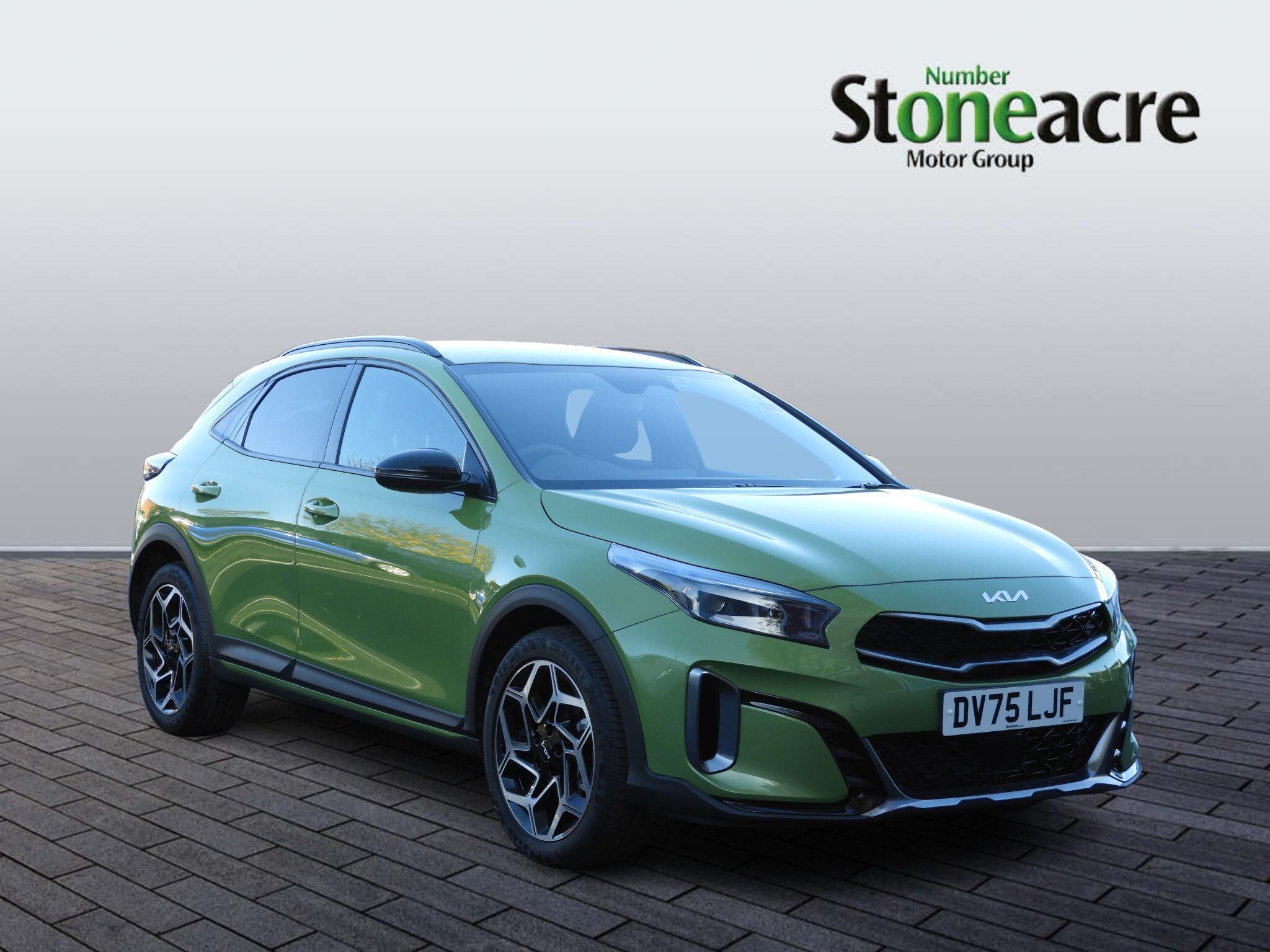 Main listing image - Kia XCeed