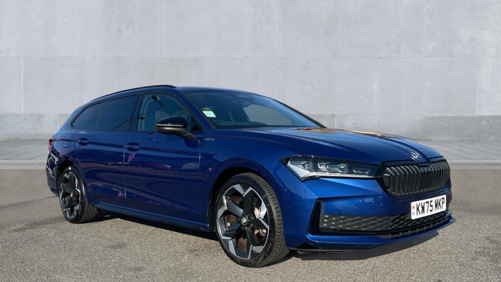 Main listing image - Skoda Superb