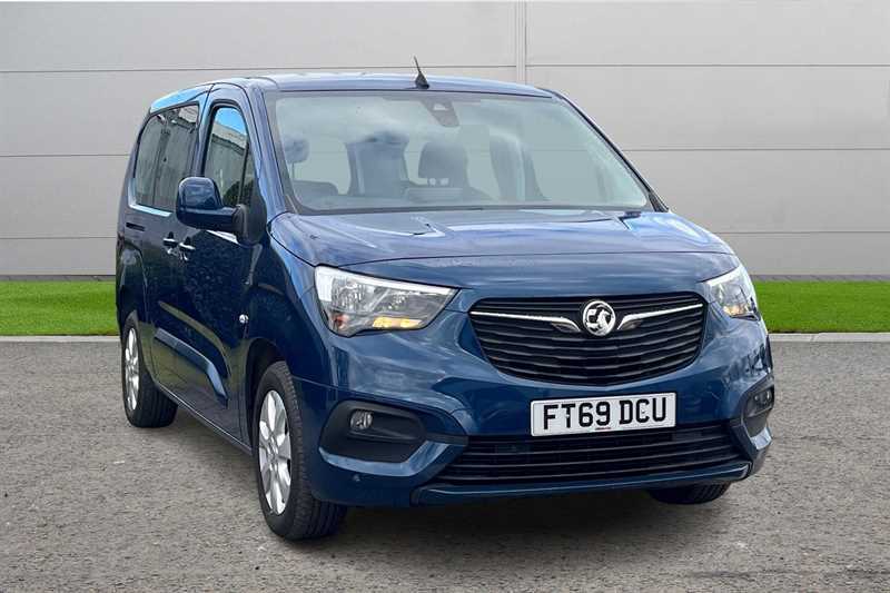 Main listing image - Vauxhall Combo Life