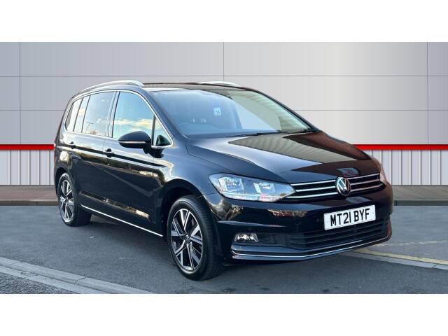 Main listing image - Volkswagen Touran