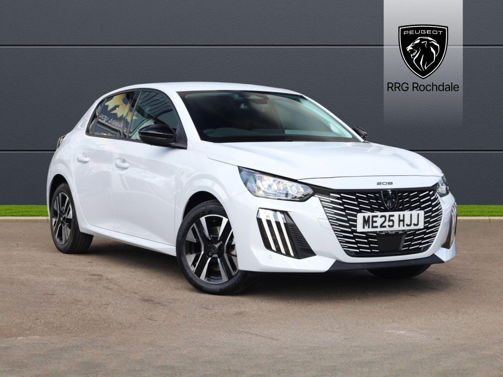 Main listing image - Peugeot 208