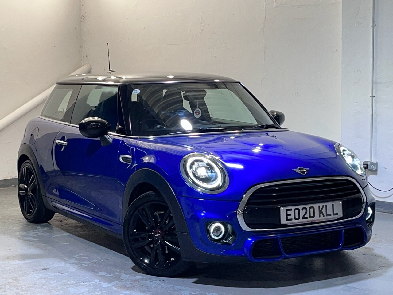 Main listing image - MINI Hatchback