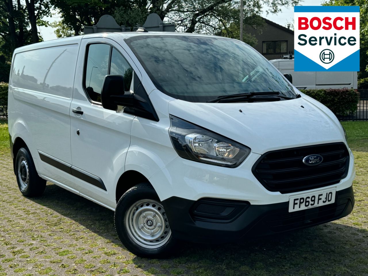 Main listing image - Ford Transit Custom