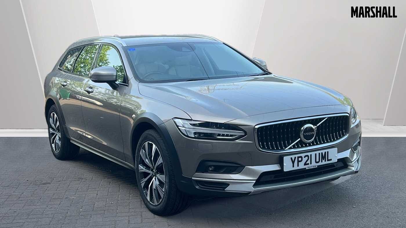 Main listing image - Volvo V90 Cross Country