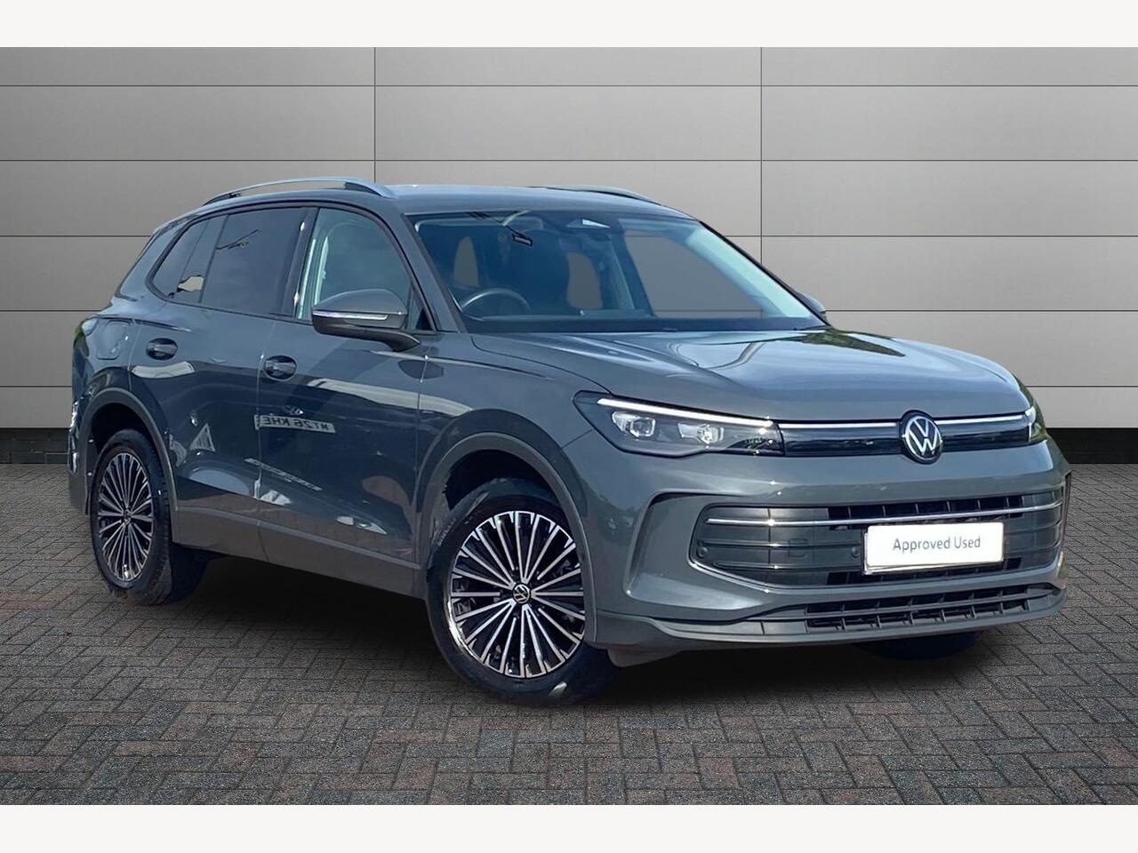 Main listing image - Volkswagen Tiguan