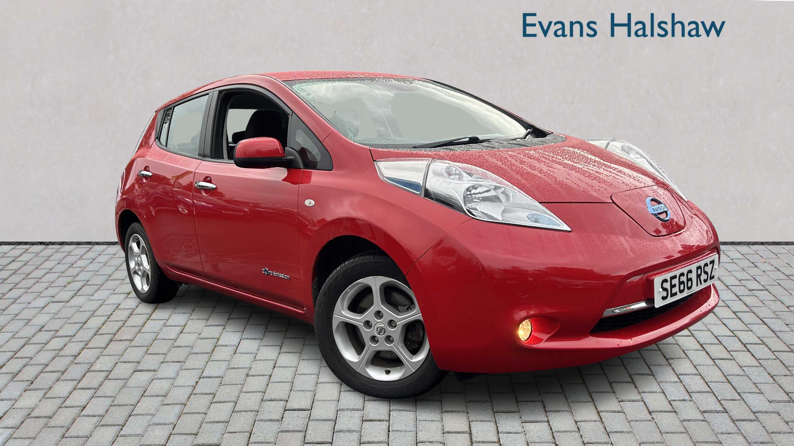 Main listing image - Nissan Leaf