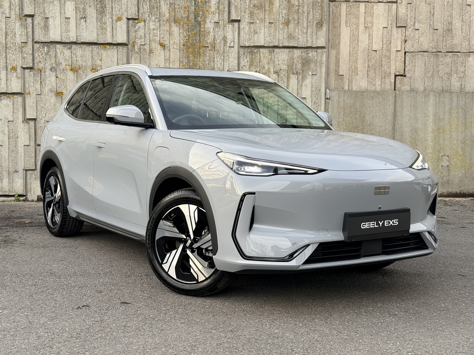 Main listing image - Geely Ex5