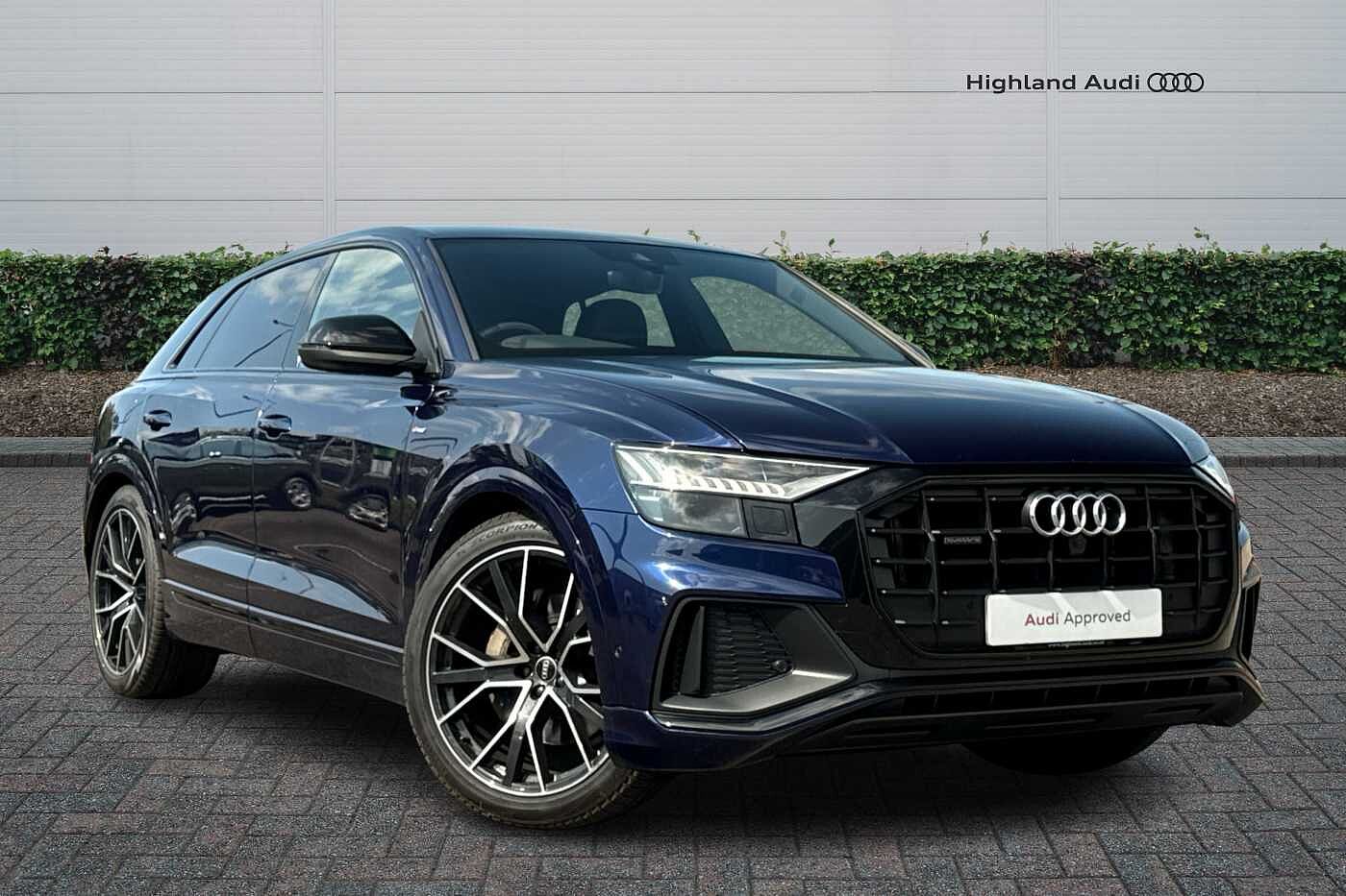 Main listing image - Audi Q8