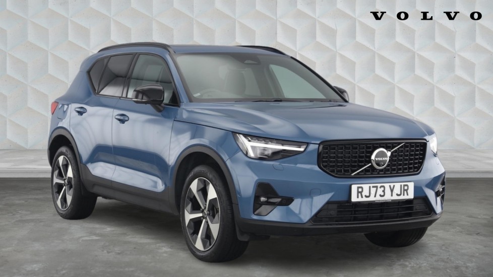 Main listing image - Volvo XC40