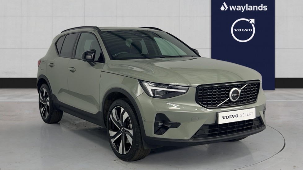 Main listing image - Volvo XC40