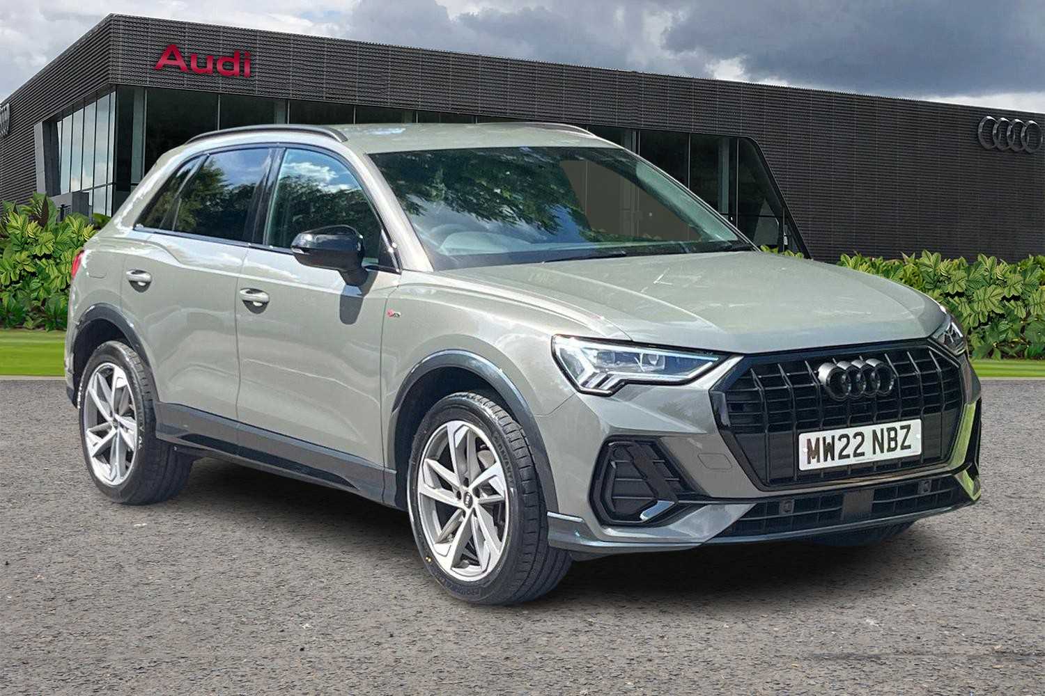 Main listing image - Audi Q3
