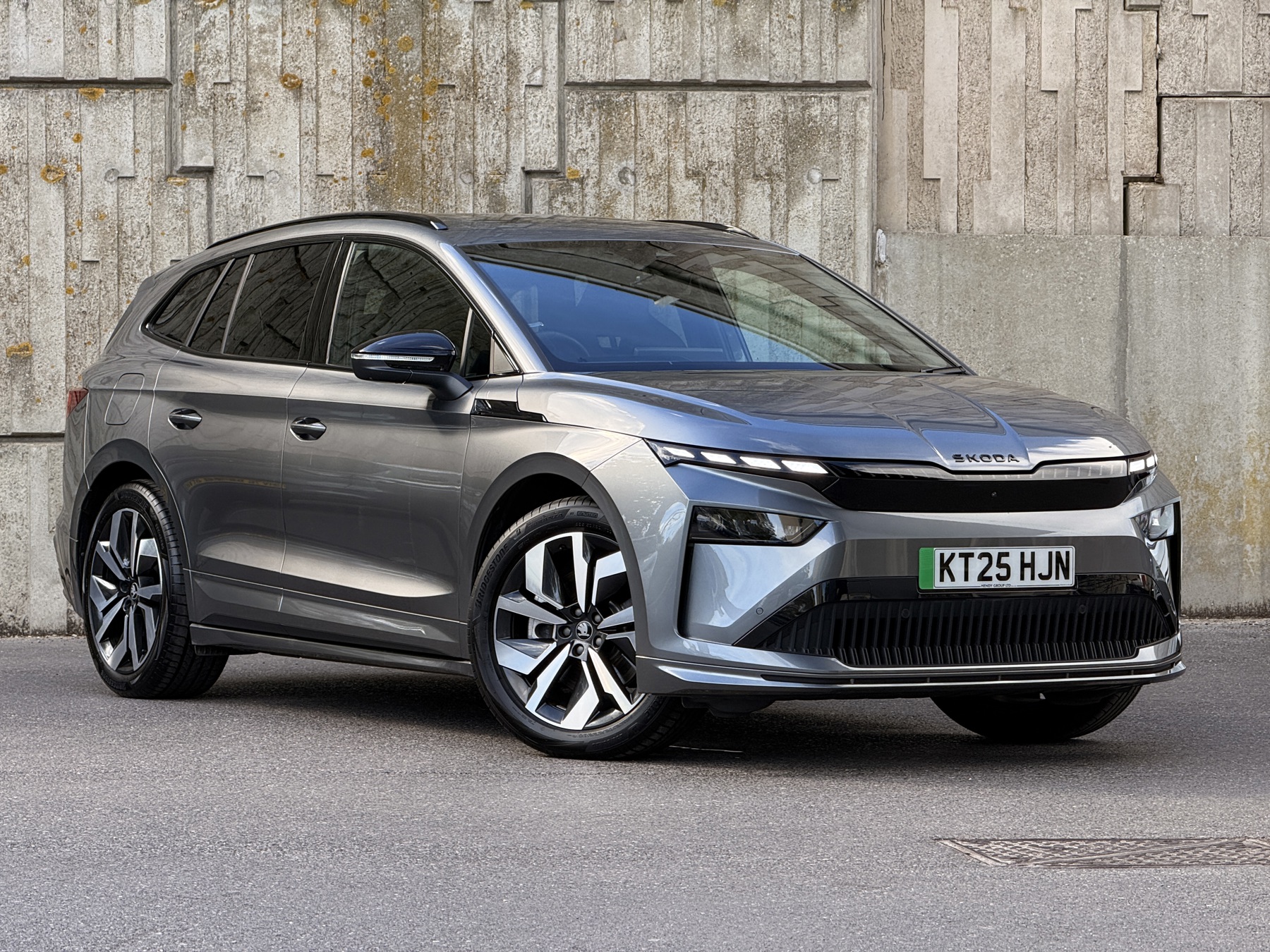 Main listing image - Skoda Enyaq