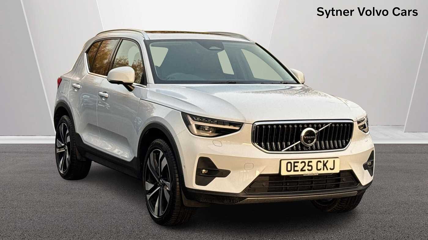 Main listing image - Volvo XC40