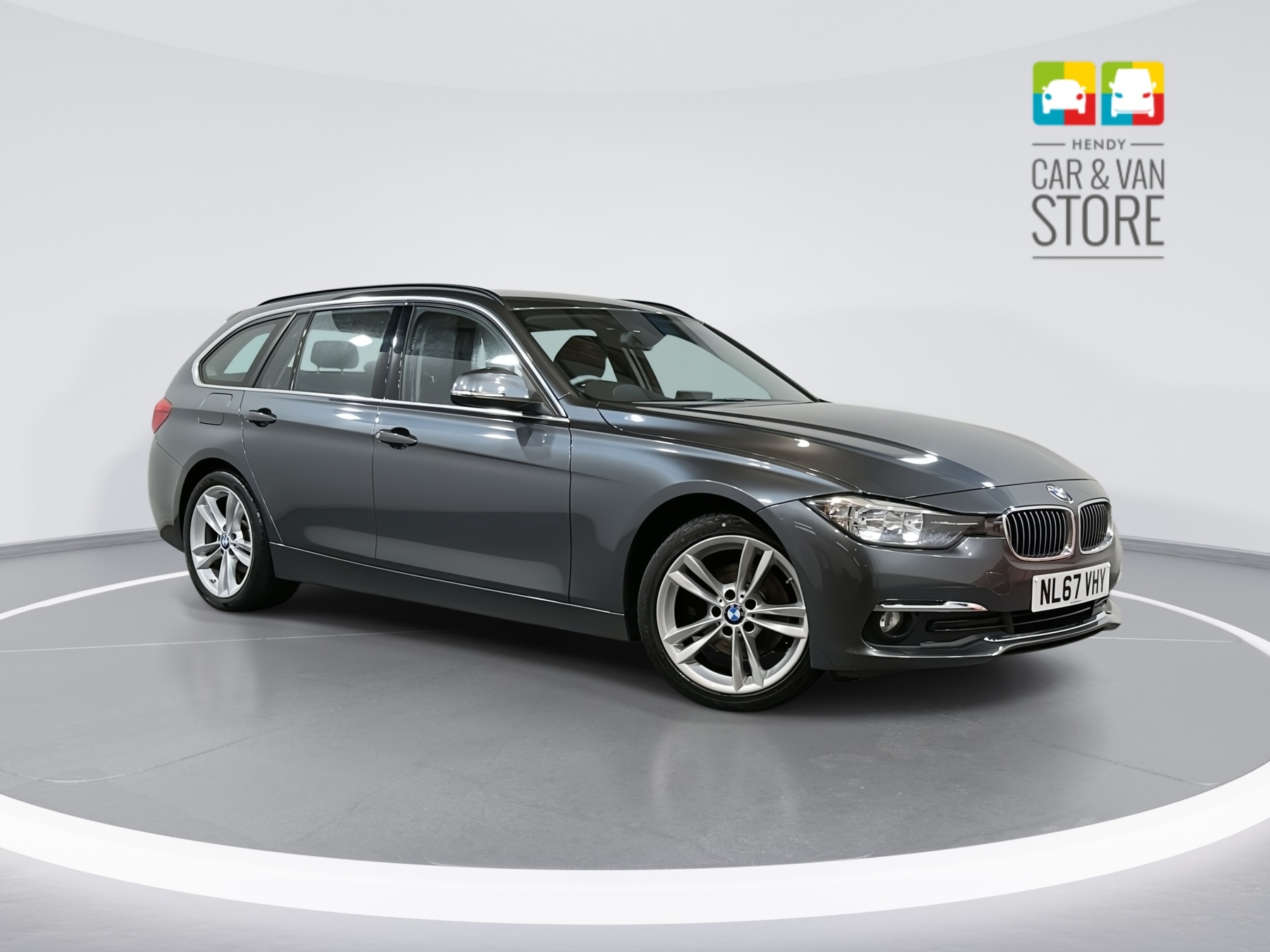 Main listing image - BMW 3 Series Touring