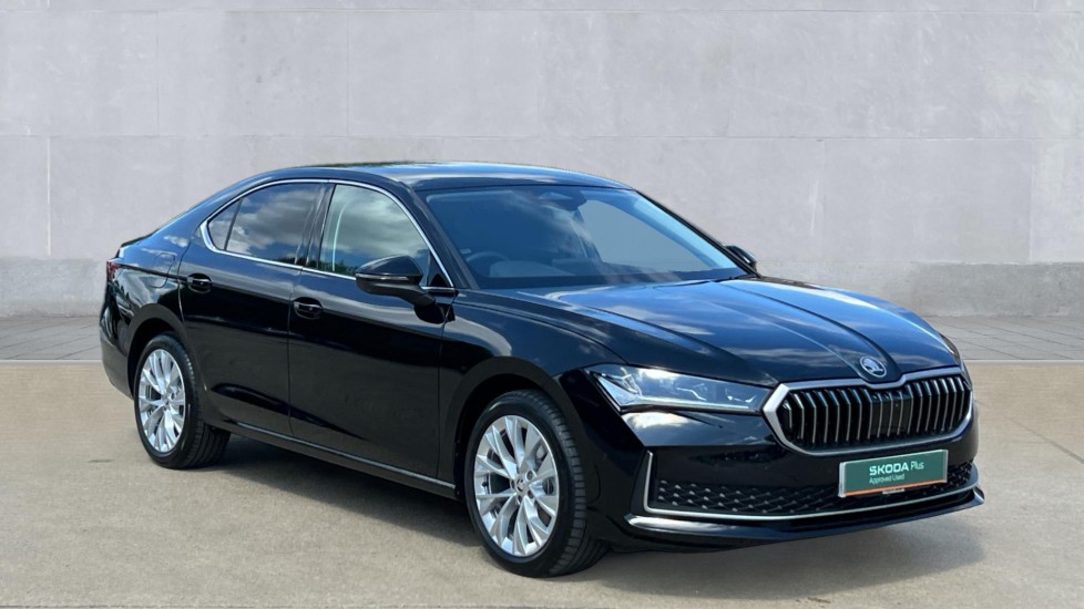 Main listing image - Skoda Superb