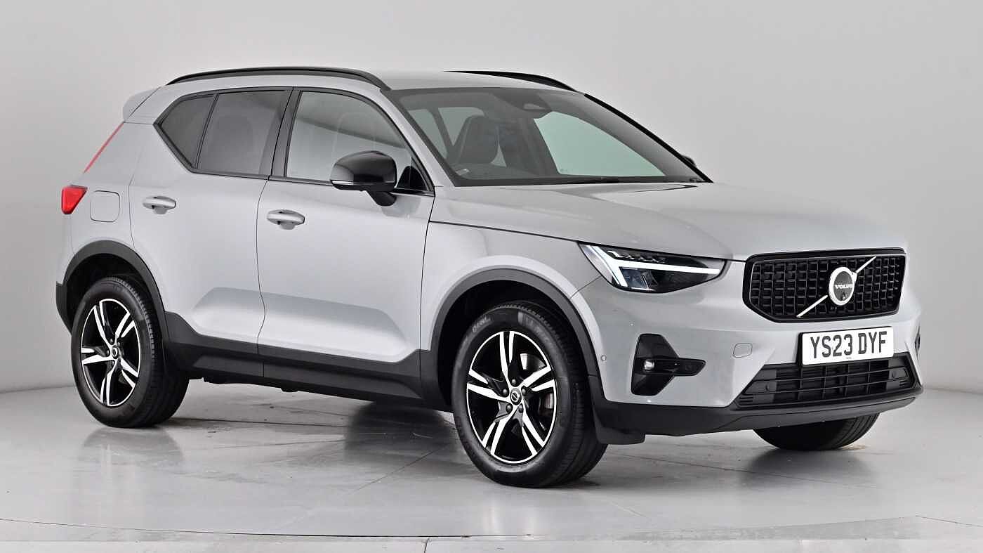 Main listing image - Volvo XC40