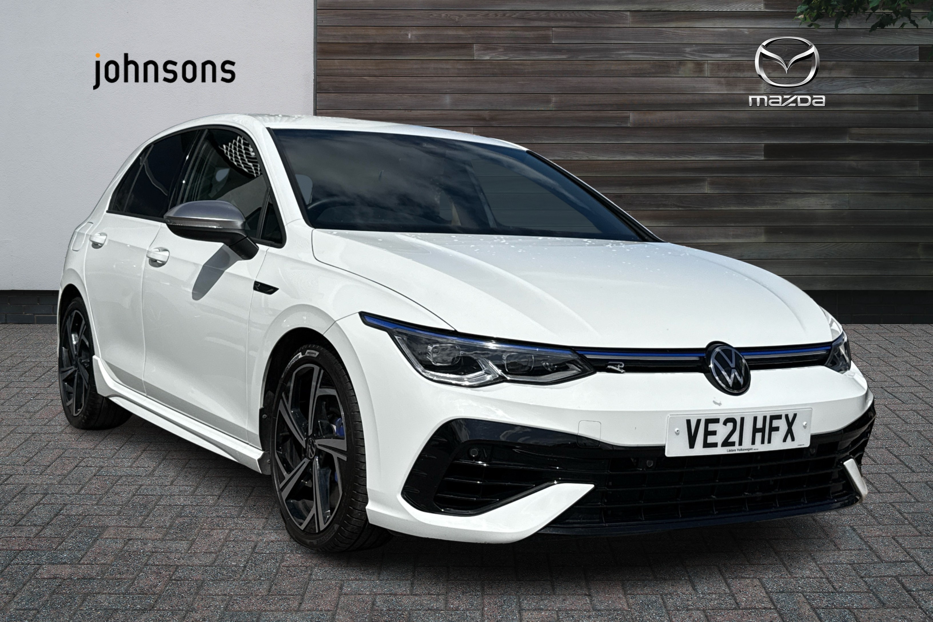 Main listing image - Volkswagen Golf R
