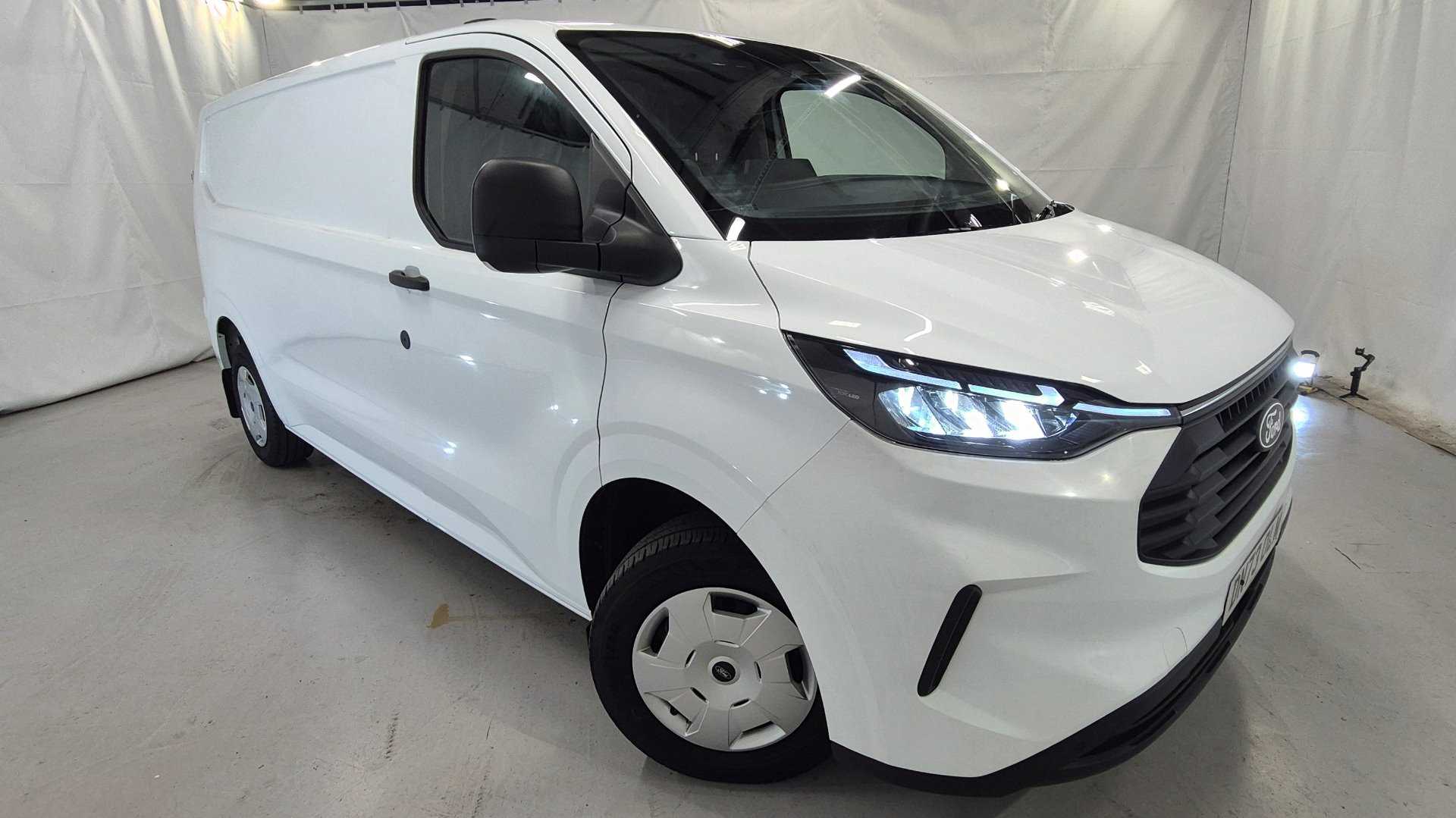 Main listing image - Ford Transit Custom