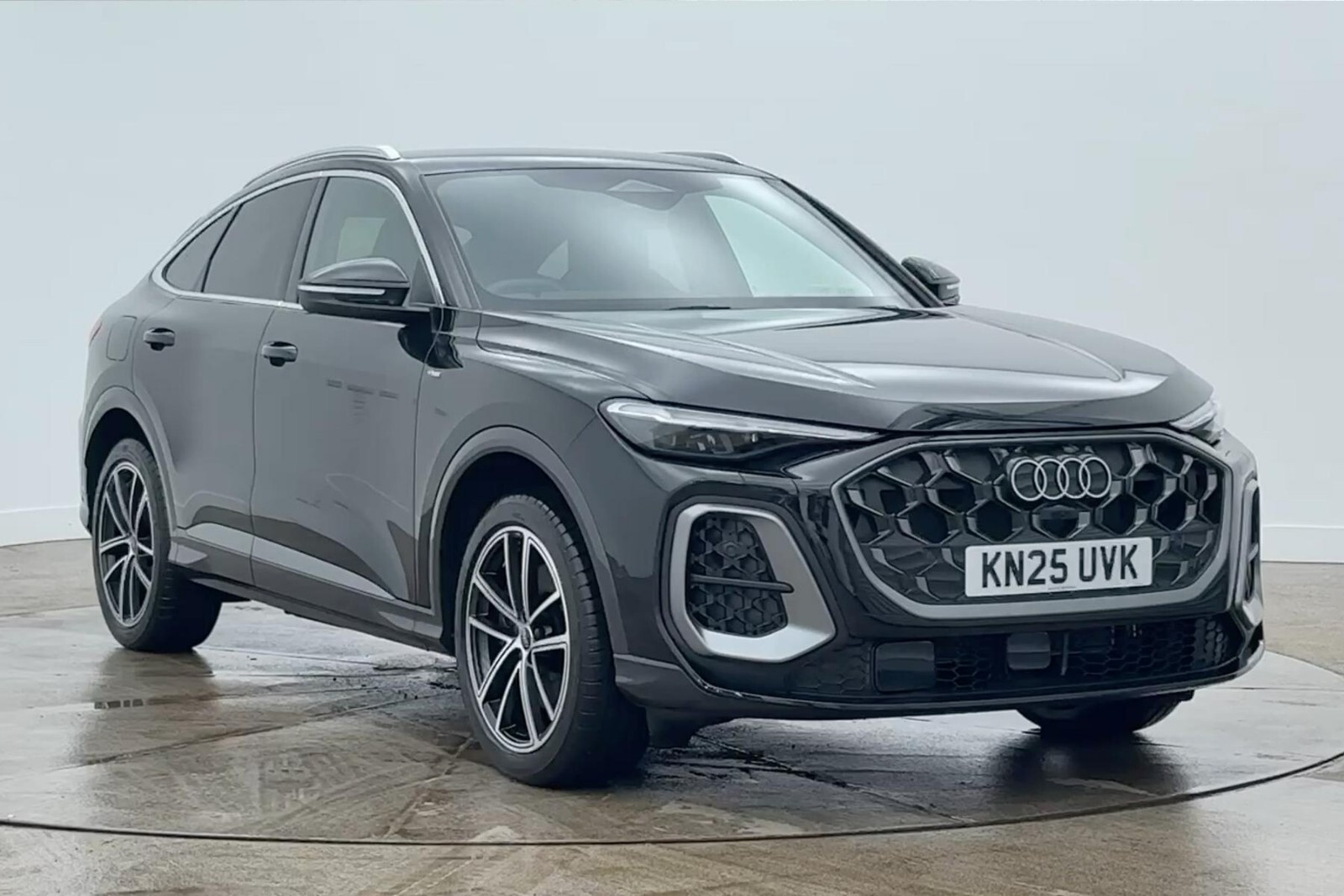 Main listing image - Audi Q5 Sportback