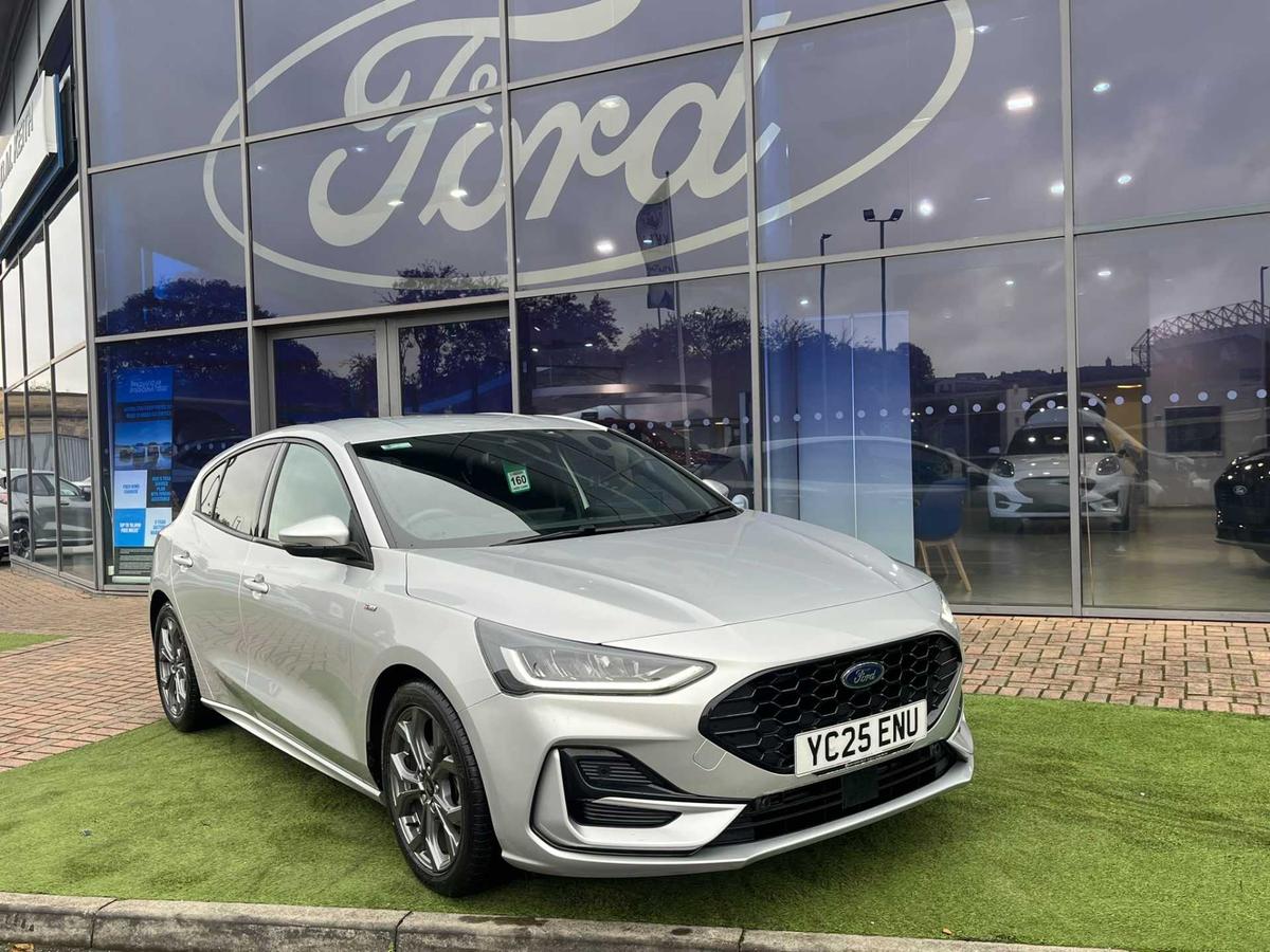 Main listing image - Ford Focus
