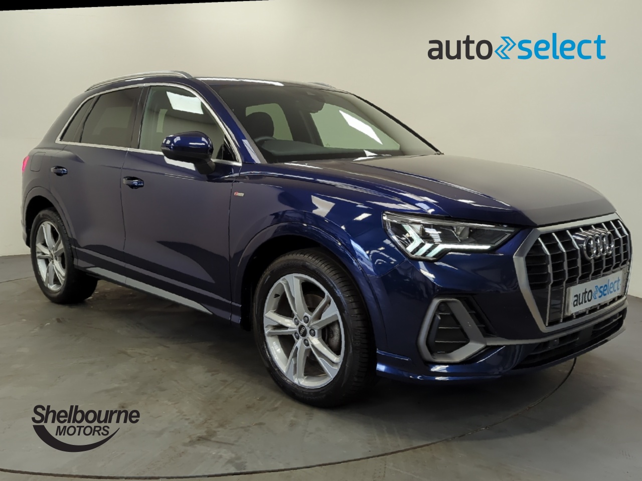 Main listing image - Audi Q3